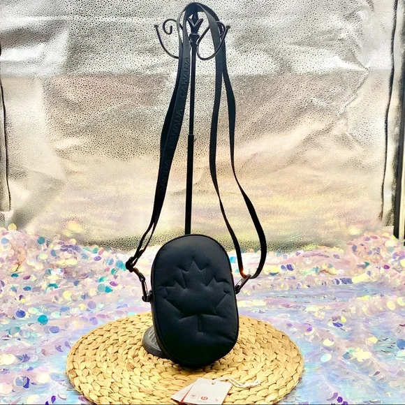 lululemon athletica | Bags | Nwt Lululemon Canada Crossbody Nylon Black Belt  Bag Shoulder Pouch Small Zipper | Poshmark